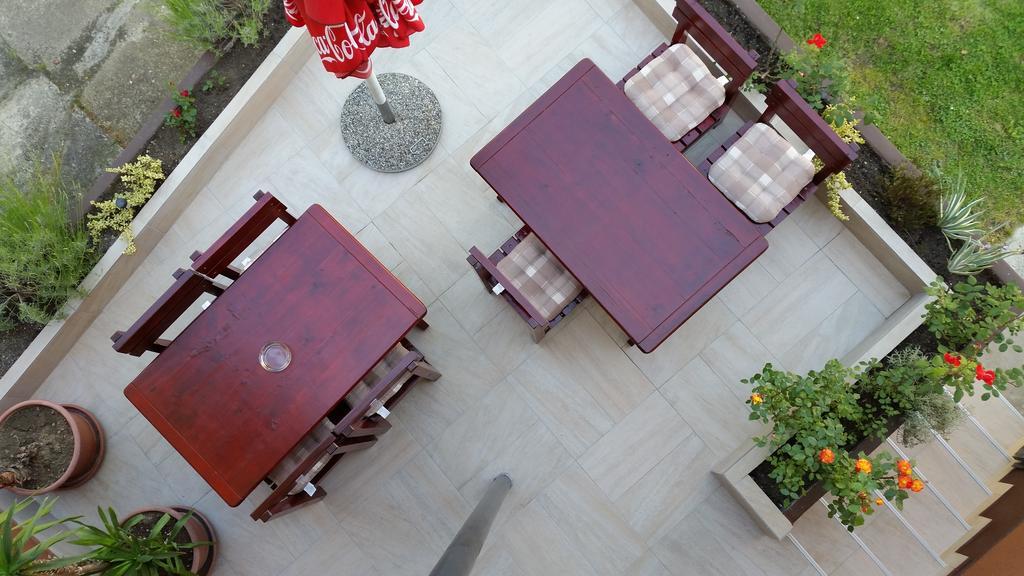 Vila Regina Rooms Карловац Екстериор снимка