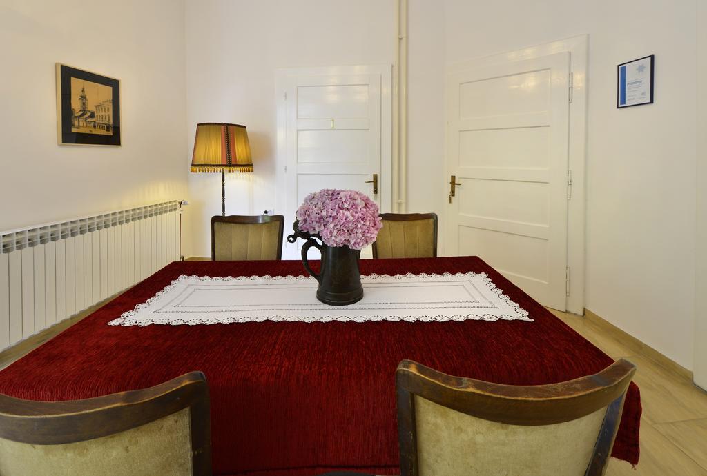 Vila Regina Rooms Карловац Екстериор снимка