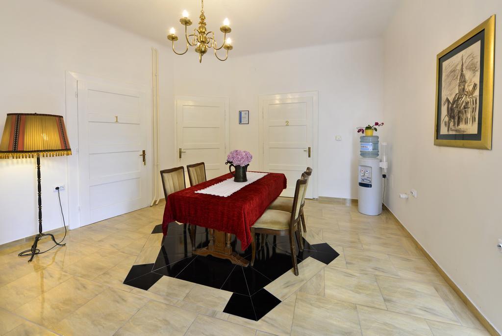 Vila Regina Rooms Карловац Екстериор снимка