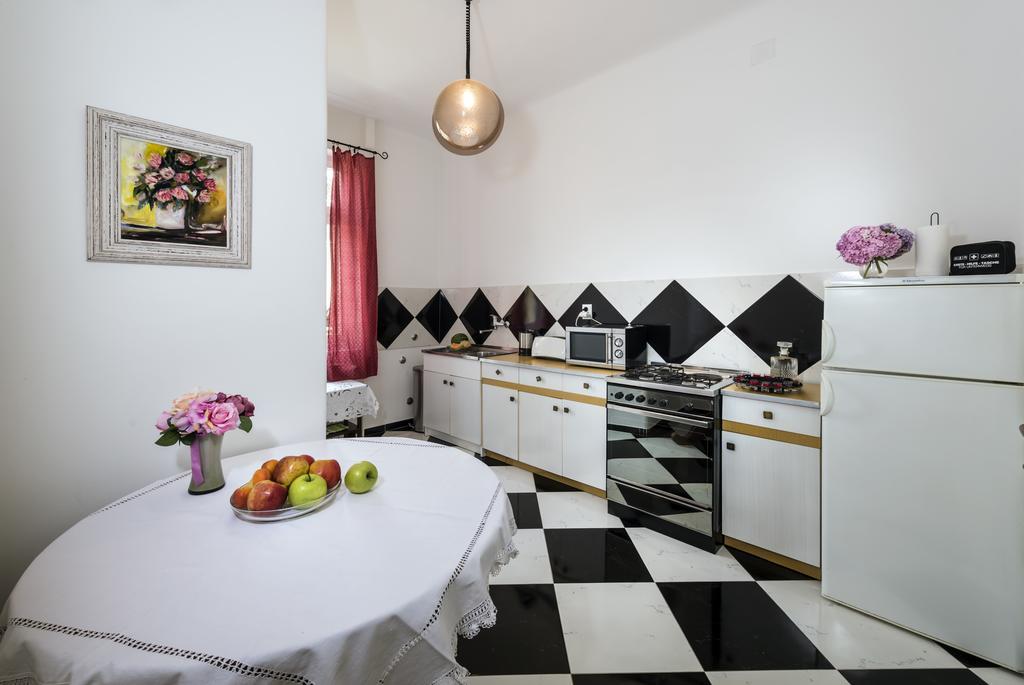 Vila Regina Rooms Карловац Екстериор снимка