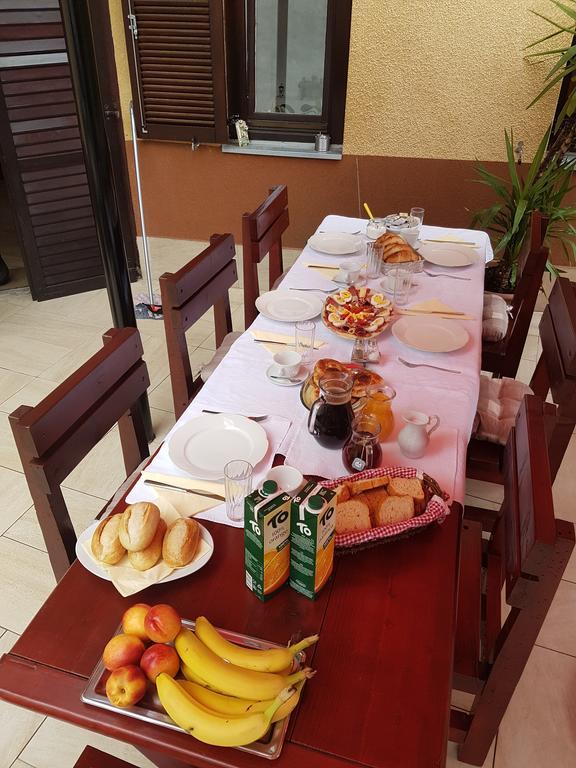 Vila Regina Rooms Карловац Екстериор снимка