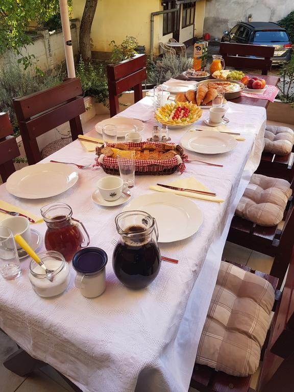 Vila Regina Rooms Карловац Екстериор снимка