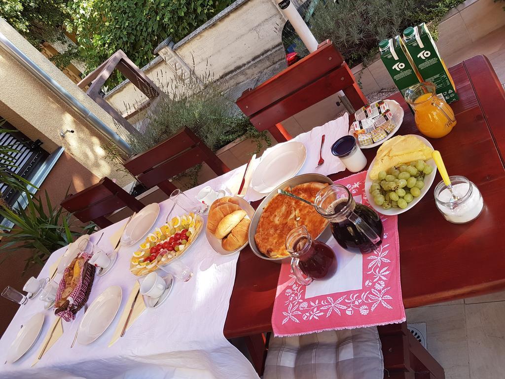 Vila Regina Rooms Карловац Екстериор снимка